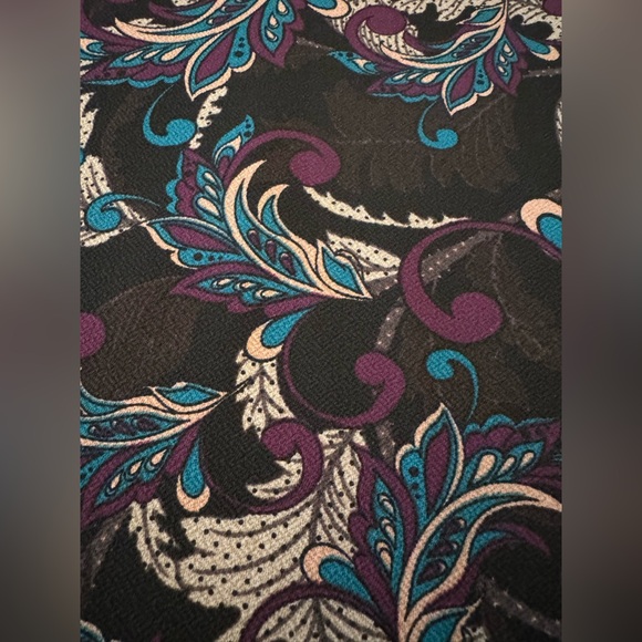 Cassie LuLaRoe Black and Purple Patterned pencil Skirt - Picture 4 of 6